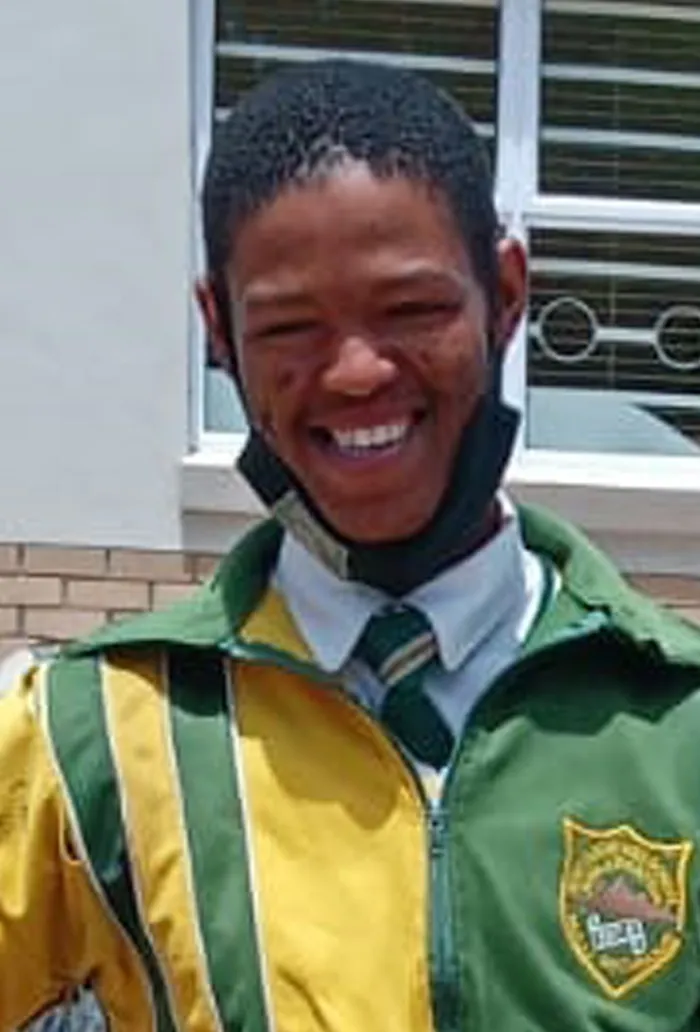 Teen killed in train tragedy