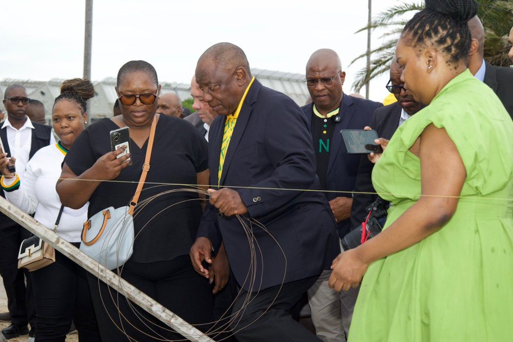 Ramaphosa tells ANC - South Africans need cleaner, well-run cities
