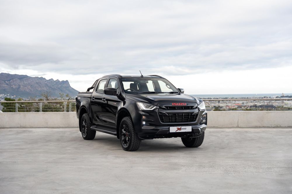 Isuzu X-Rider Black: limited edition bakkie with unique styling hits ...