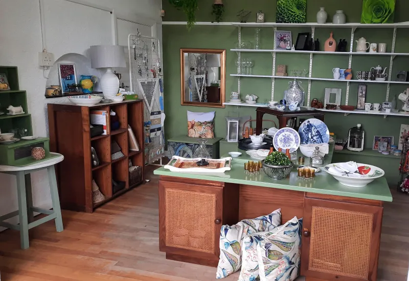 Aanhou-Wen care centre unveils newly-refurbished thrift shop in Somerset West