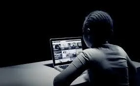 Keeping kids safe online during the autumn holidays