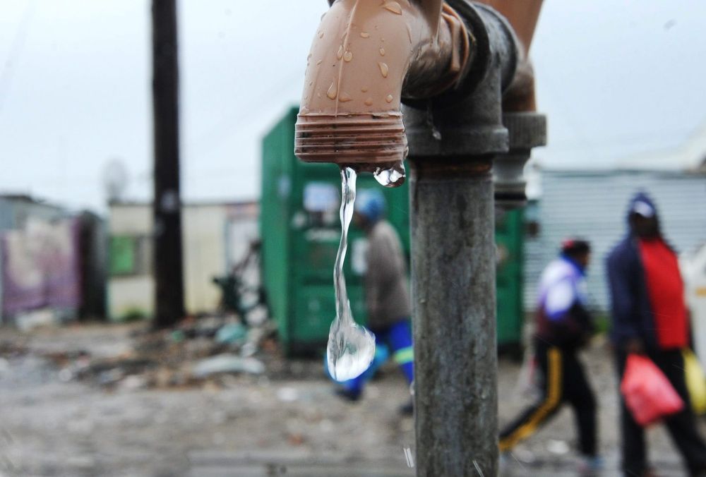 Cape Town dam levels drop to 57,2%, City urges residents to conserve water
