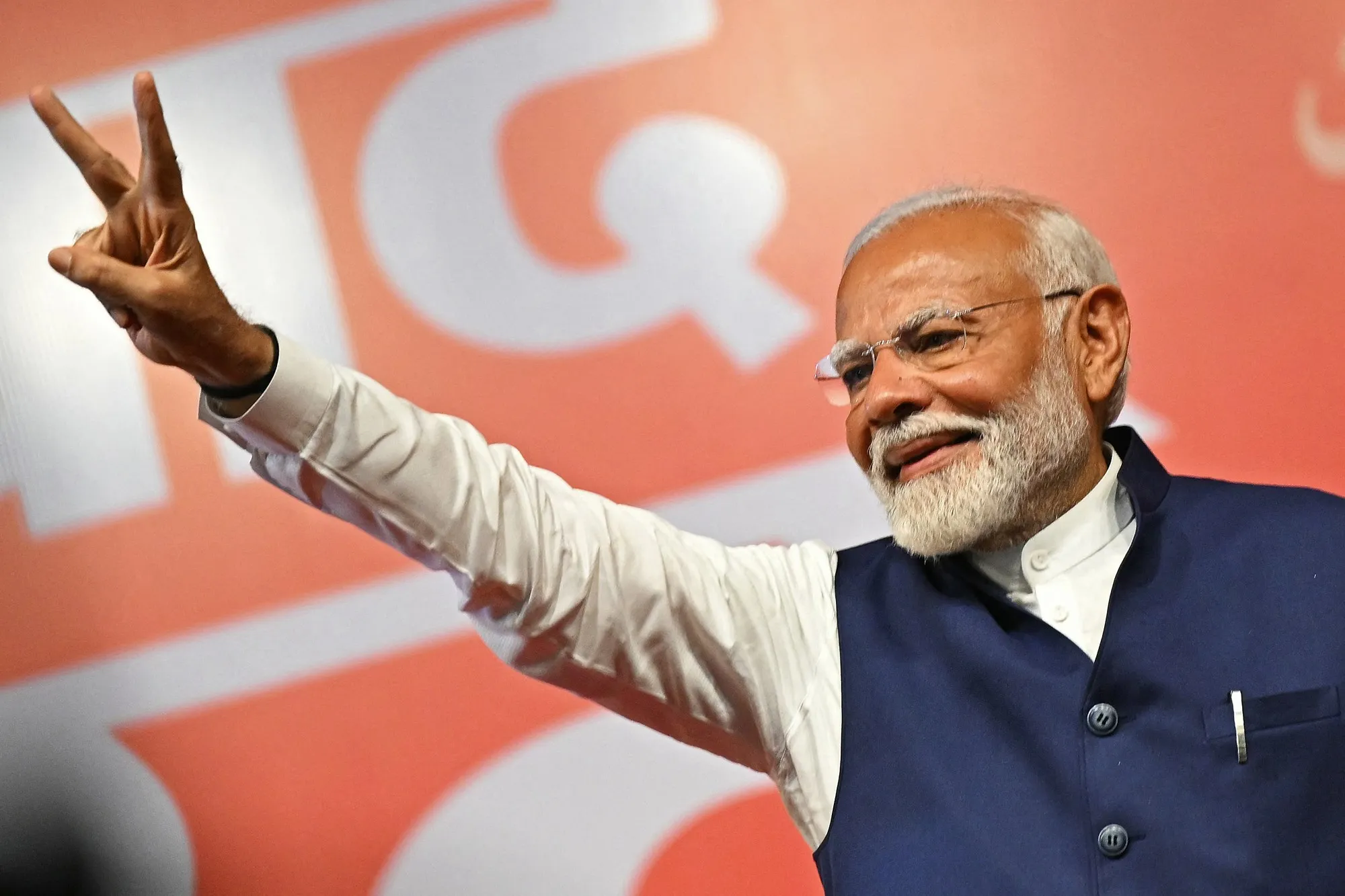 India shares plunge as Modi's likely weaker win causes policy worries - Vimarsana News