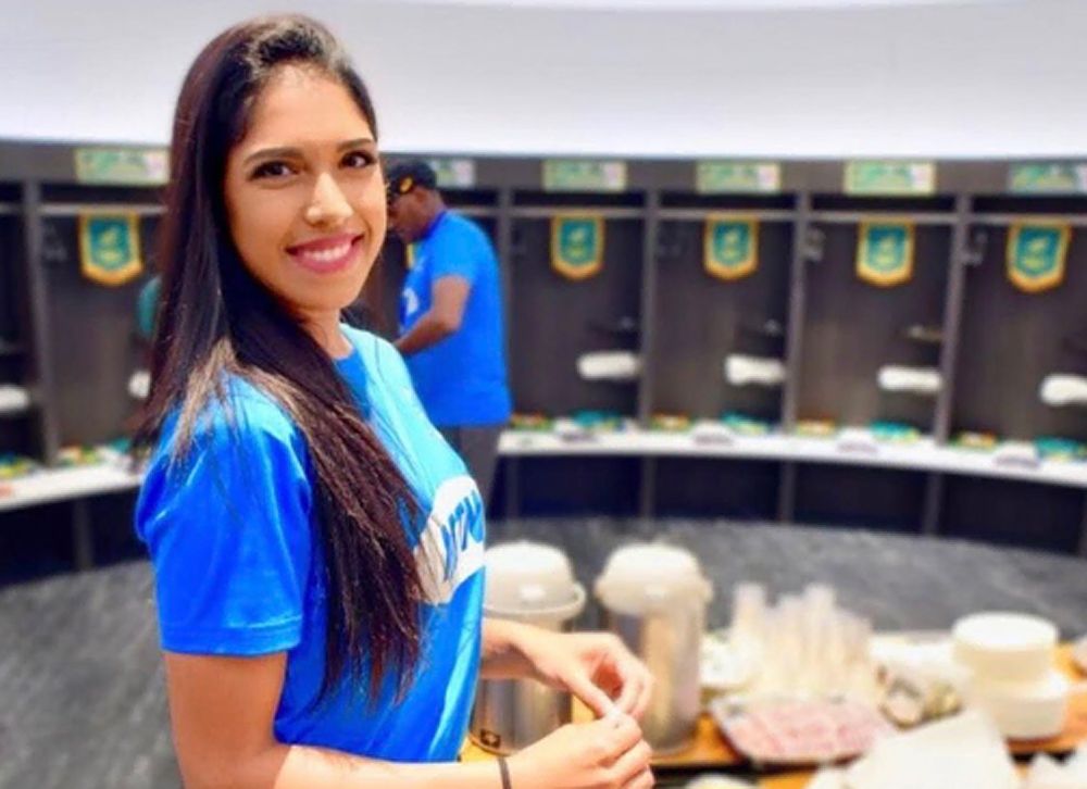 She’s not me: Zeenat Simjee claims Elton Jantjies is jolling with her ...