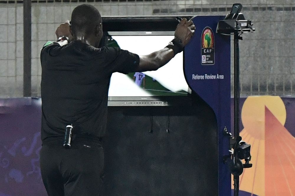 Les supporters, clubs et parties prenantes sud-africains subissent un coup dur alors que Safa exclut le déploiement de la VAR pour la saison 2026/27