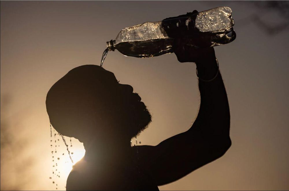 Today's weather: Heatwave grips Western Cape as storms bring relief to Central SA