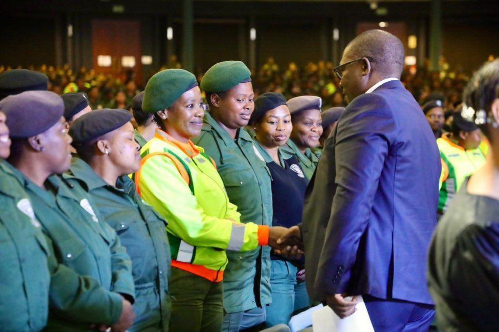 EFF backs Lesufi’s revamp of Gauteng traffic wardens amid vandalism surge