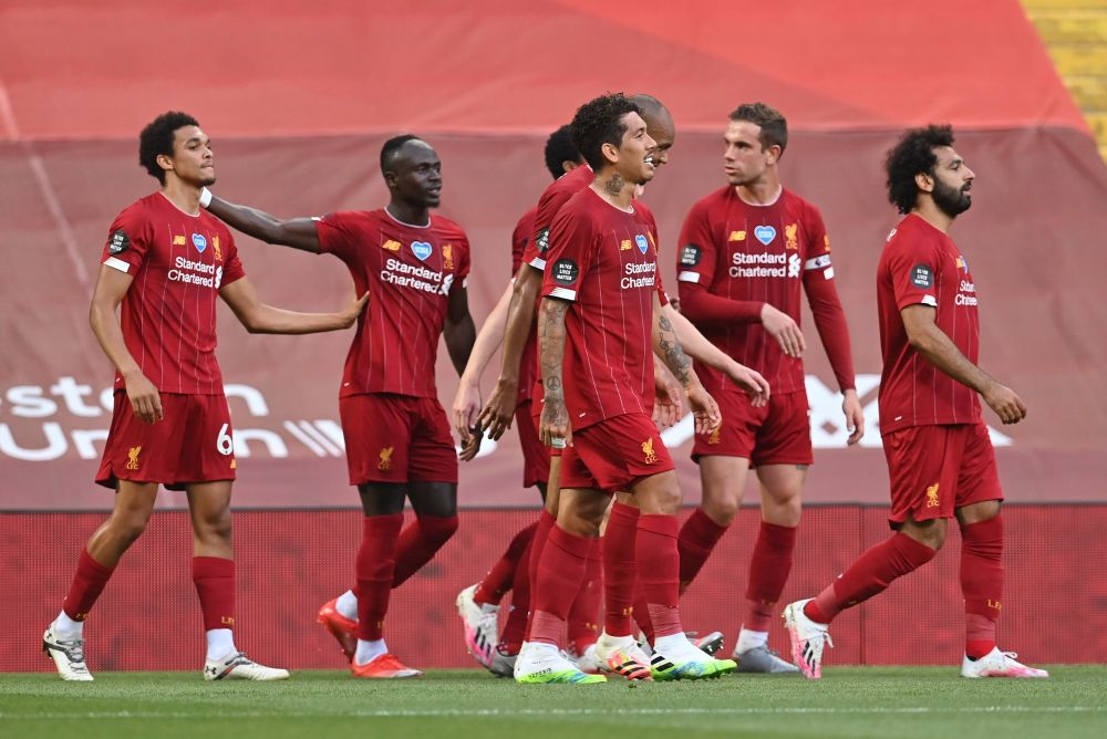 Liverpool move ever closer to title with 4-0 win over Palace