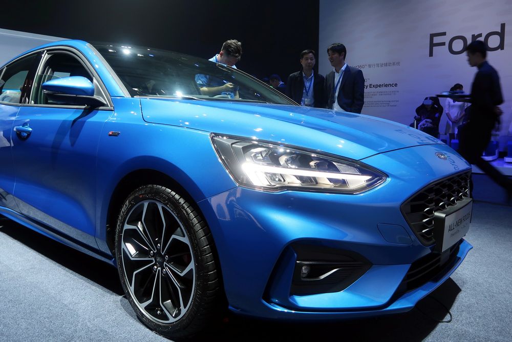 Ford unveils plans for new plug-in hybrids