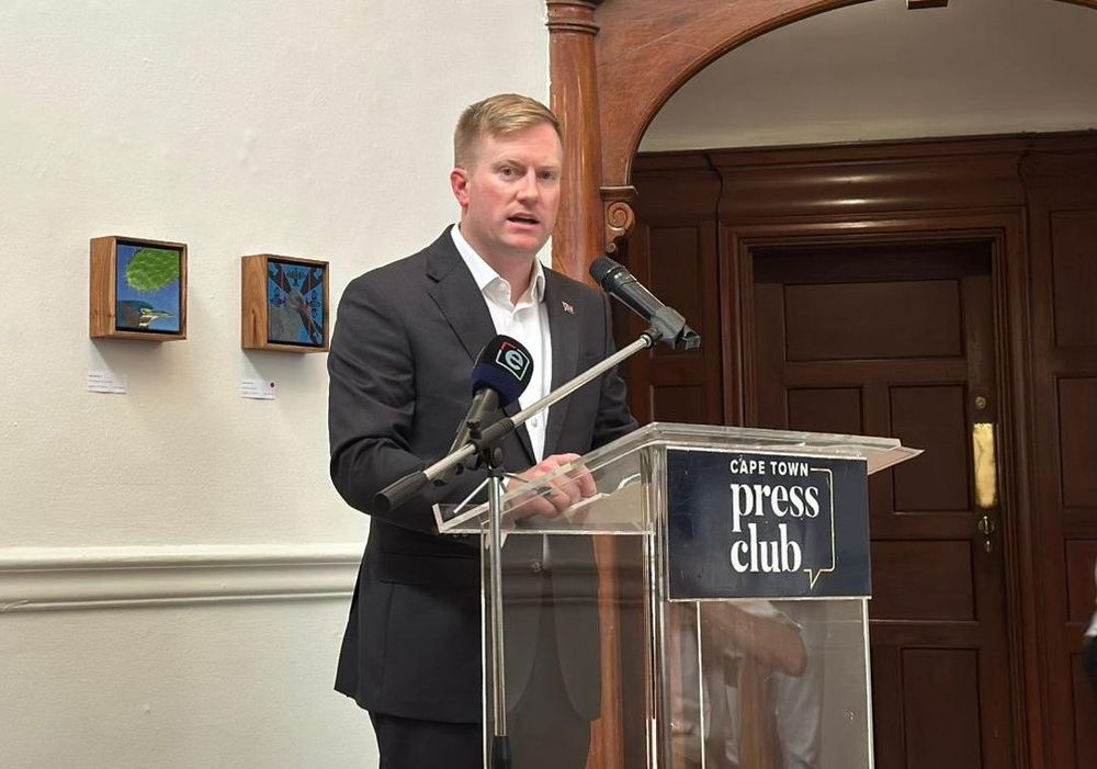 Minister Macpherson praises Steenhuisen's selfless leadership choice