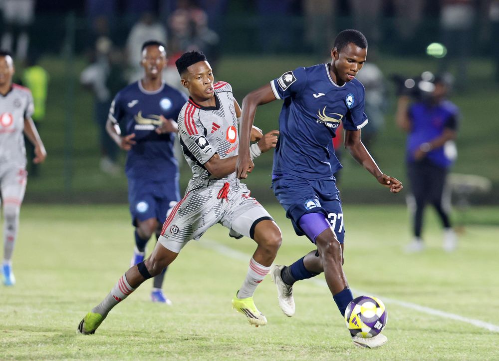 Orlando Pirates drop crucial points against Richards Bay, aiding Mamelodi Sundowns' title charge