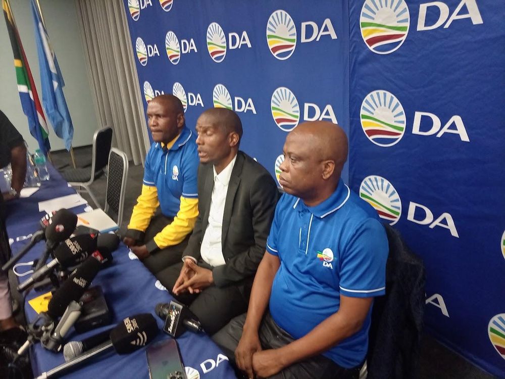ANC councillors defect to the DA ahead of local govt elections in KZN