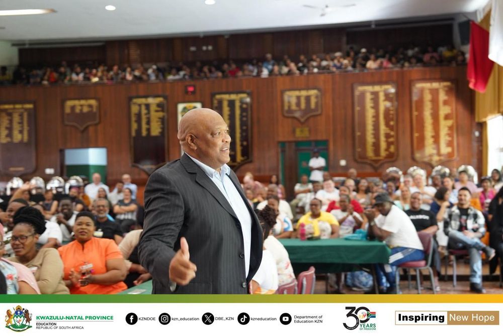 Bathenjiswe ukukhokhelwa ngaphambi kukaKhisimusi abamakela u-matric