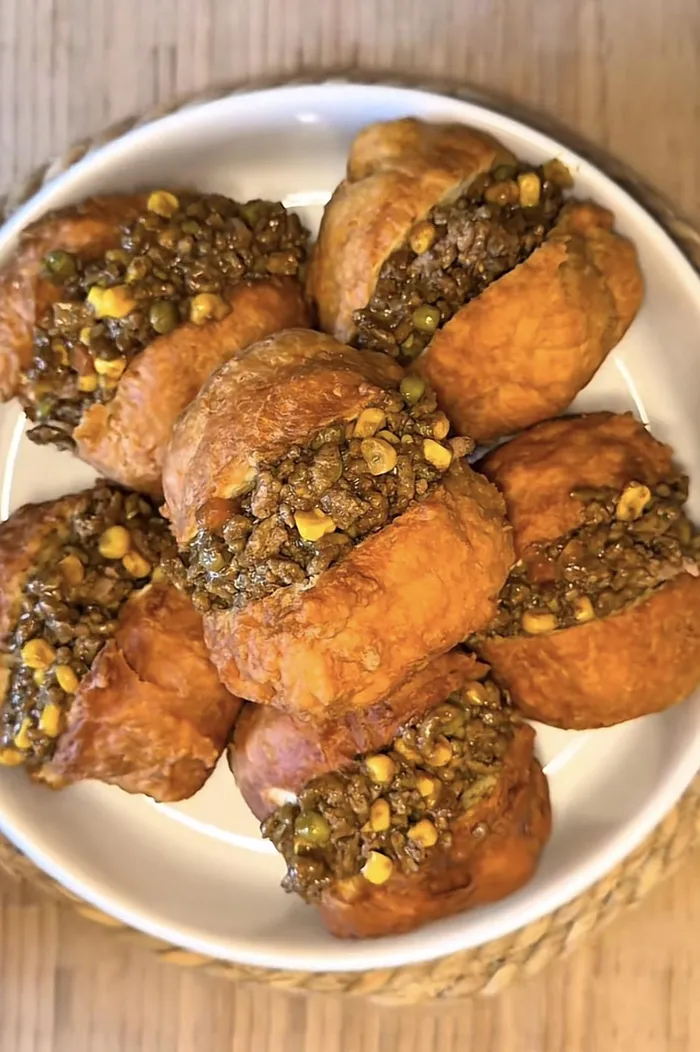 Vetkoek is enjoying a well-deserved comeback as more South Africans rediscover the joy of homemade comfort food.