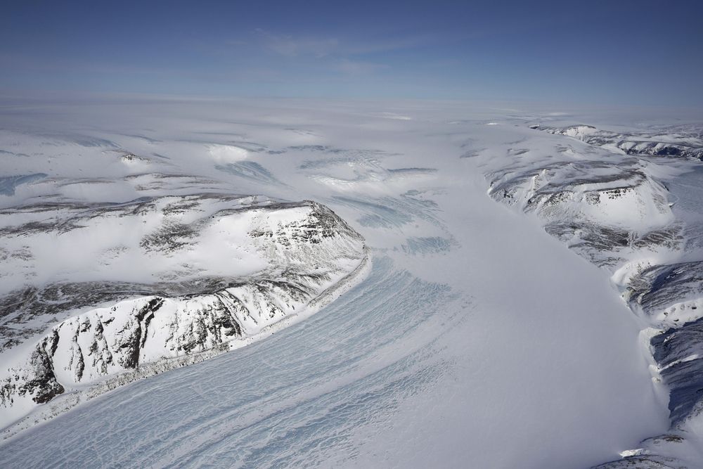 Prudhoe Dome reveals alarming past of ice melt amid climate change