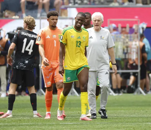 Gayton McKenzie condemns online abuse directed at Bafana Bafana's Sphephelo Sithole