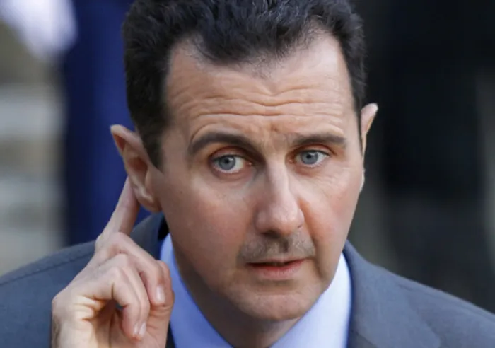 Syrian forces fire on protesters