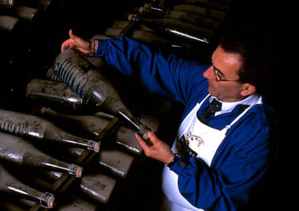 Couple caught in dramatic wine cellar heist at top restaurant