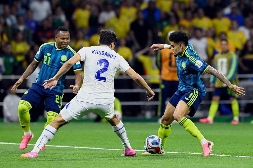 Luis Diaz shines as Colombia beat Uzbekistan in World Cup group game
