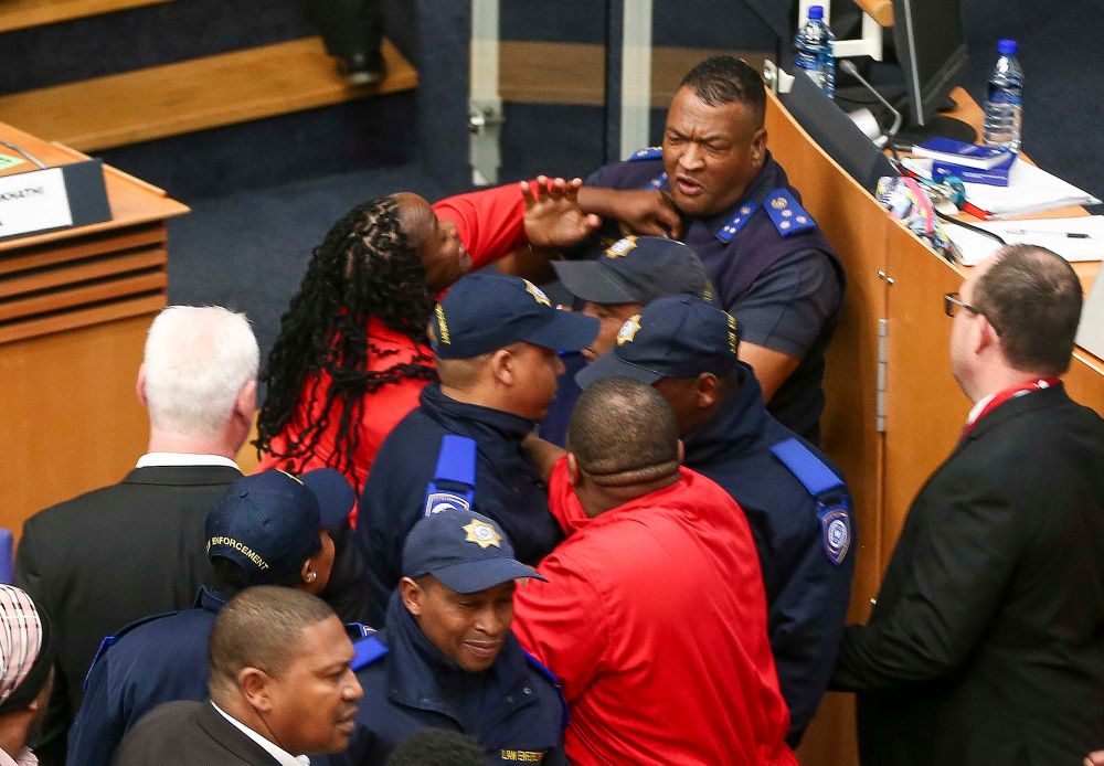 JP Smith and taxi strike handling at centre of EFF protest at council ...