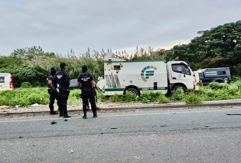 Girl, 13, wounded as suspects bomb cash van in Gauteng robbery