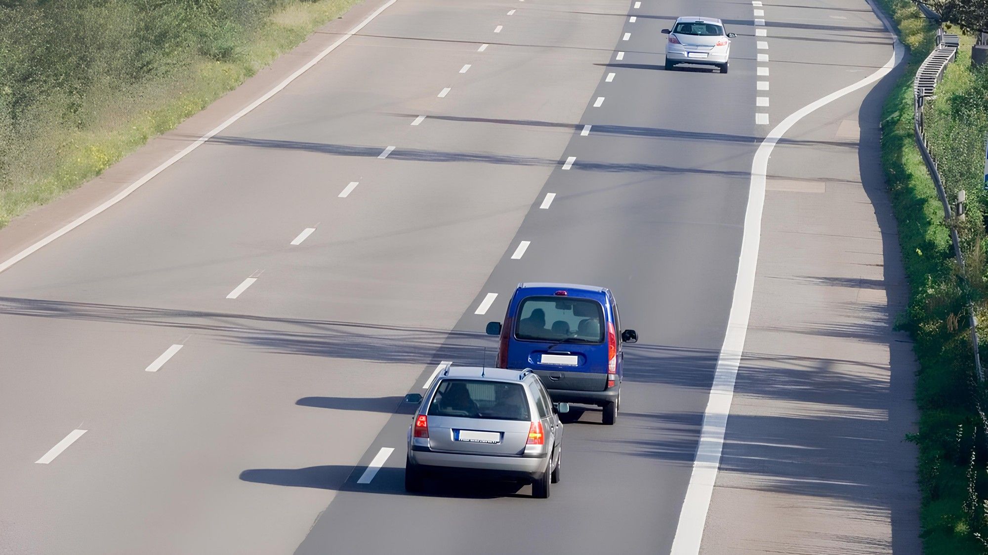 Who really belongs in the fast lane? Mzansi responds to R2. 3 million ...
