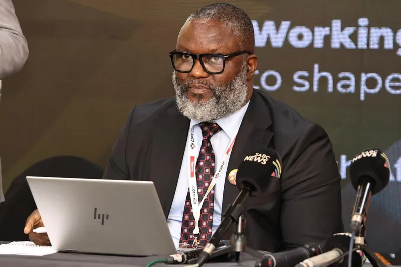 'We're Self-Sabotaging': Minister admits R800m paid to suspended state officials