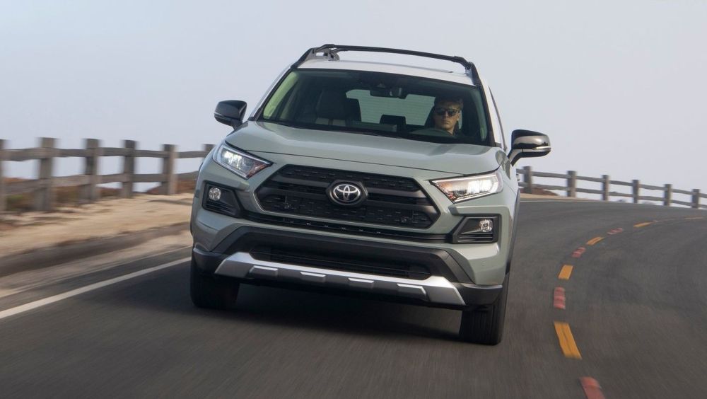 WATCH: Toyota Rav4 flunks Swedish ‘moose test’