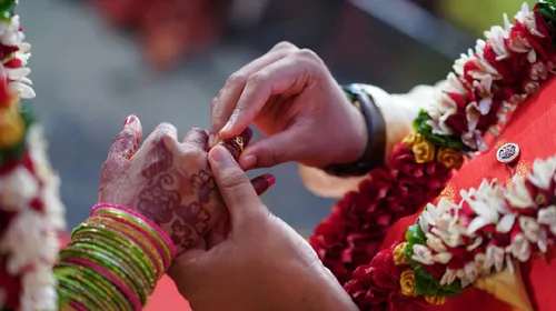 When a happy marriage exists only for the cameras