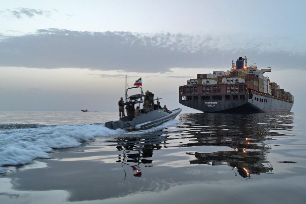 US seeks 'maritime freedom' coalition to restart Hormuz traffic