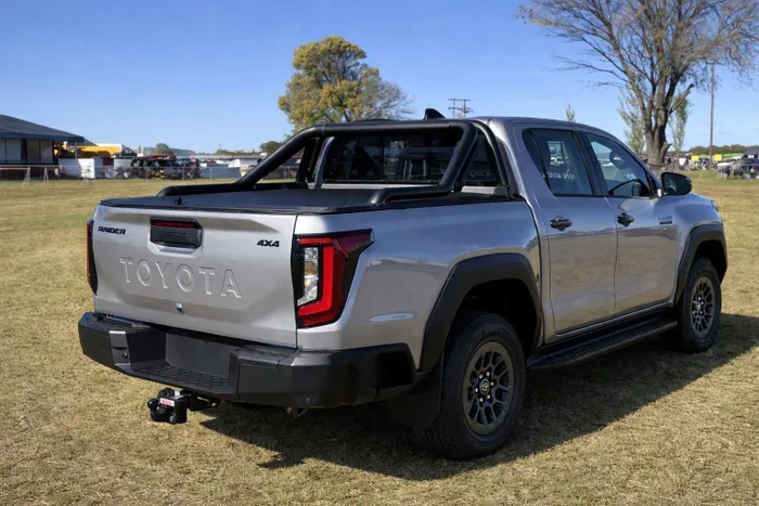 While the shape remains familiar, the front and rear sections have been completely redesigned.