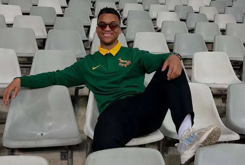 Zeus Feni: lifting weights and fashion statements on the road to stardom