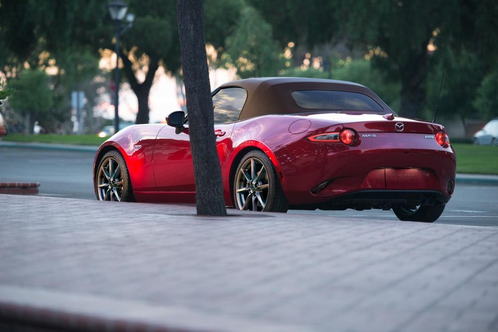 Mazda MX-5 gets more zoom-zoom - but not in SA!