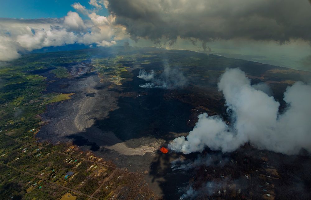 600 Hawaiian families lost homes in destructive volcano - mayor