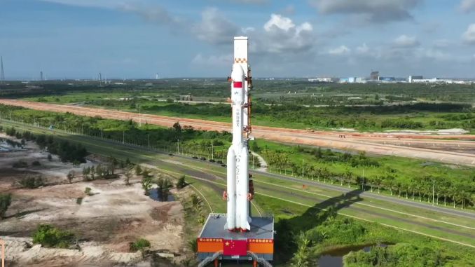 Tianzhou-10 cargo spacecraft undergoes vertical transfer