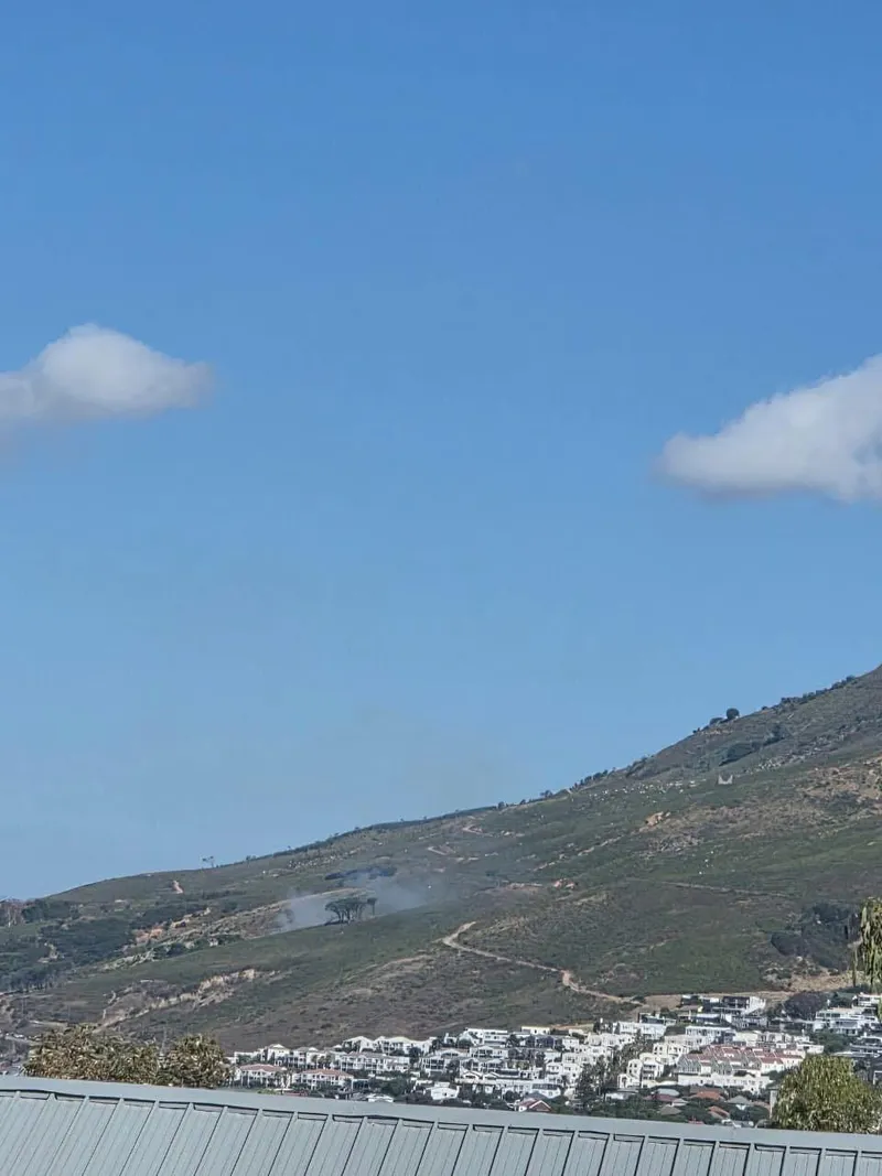 Firefighters respond to blaze on Devil’s Peak