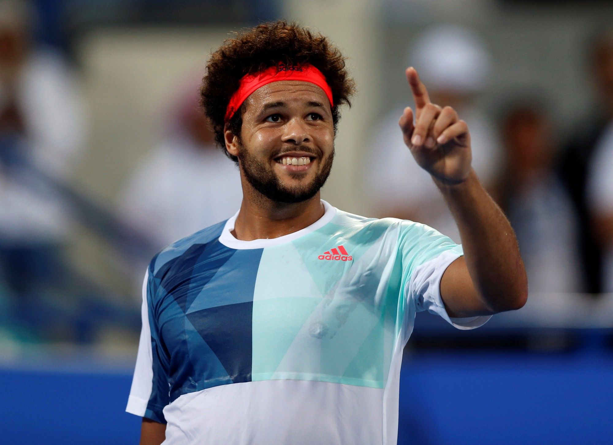 Tsonga targets top 10 as he limbers up for Melbourne