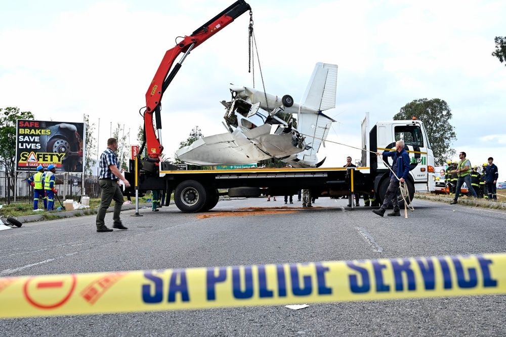 Un avion léger s'écrase à Midrand alors qu'une collision secondaire aggrave le trafic