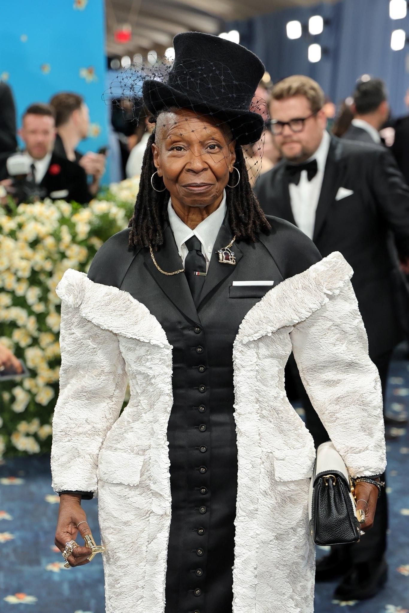 Whoopi Goldberg ditches the bra 50 years of comfort over conformity(01)