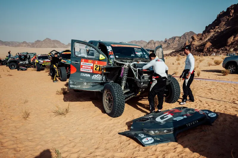 Endurance and skill: Toyota Gazoo Racing SA conquers marathon stage in Dakar Rally