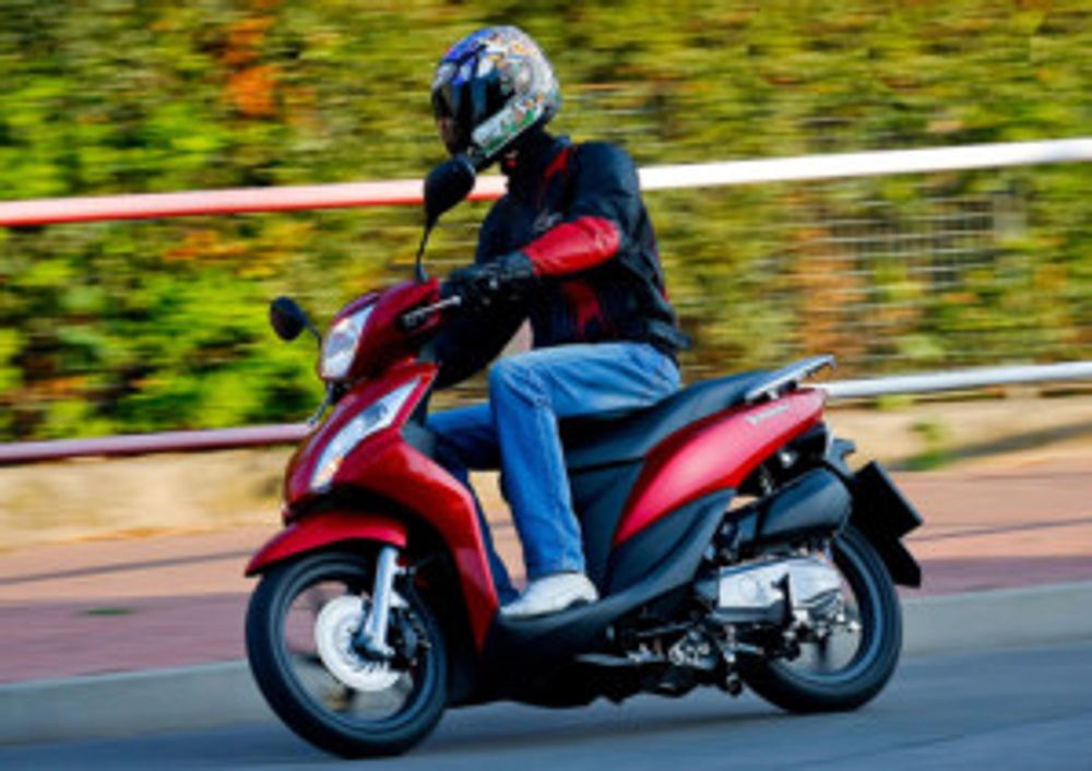 Honda's starter scoot: basic it's not