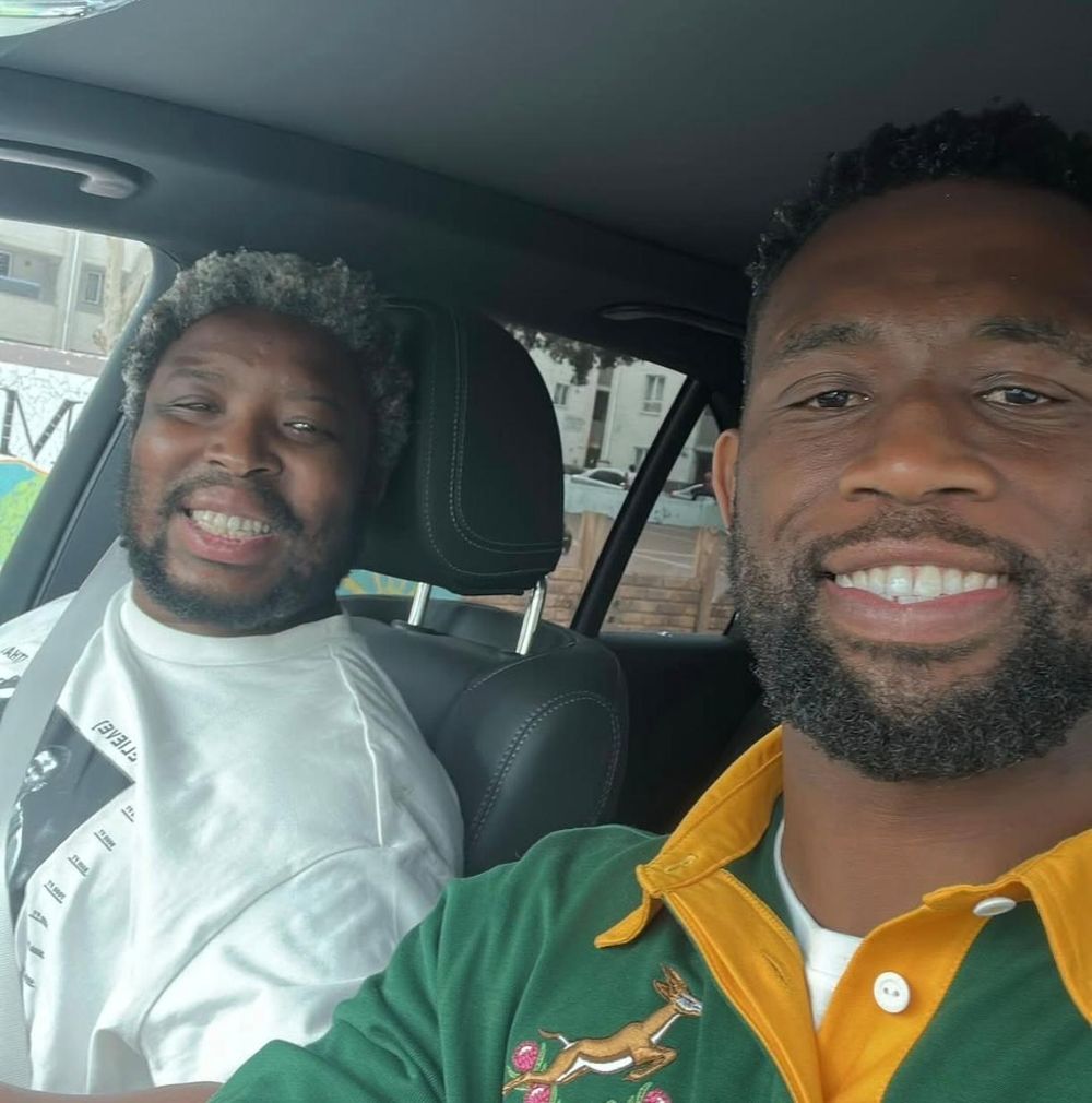 Siya Kolisi steals the show in Cape Town with surprise appearances and big Bok support