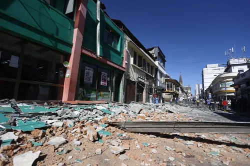 Buildings collapse as major quake rocks Colombia and neighbors