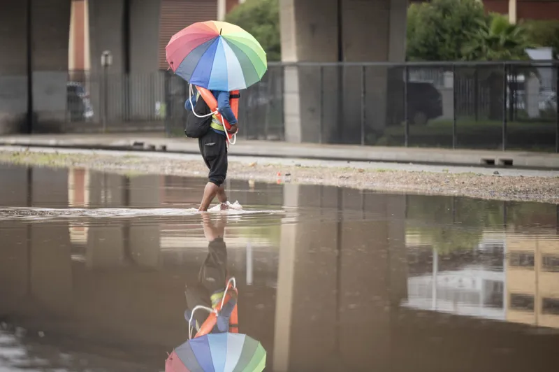 South Africans advised to brace for a wet festive season as La Niña influences weather patterns