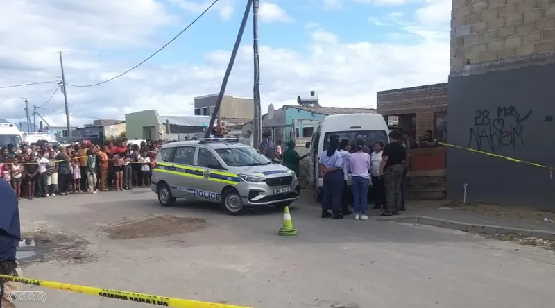 Gunmen open fire on taxi in Macassar, leaving one dead and several injured