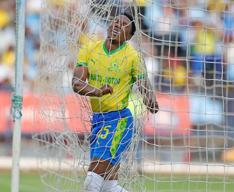 Humble Macerlo Allende shines spotlight on Lebo Mothiba after Mamelodi Sundowns go top