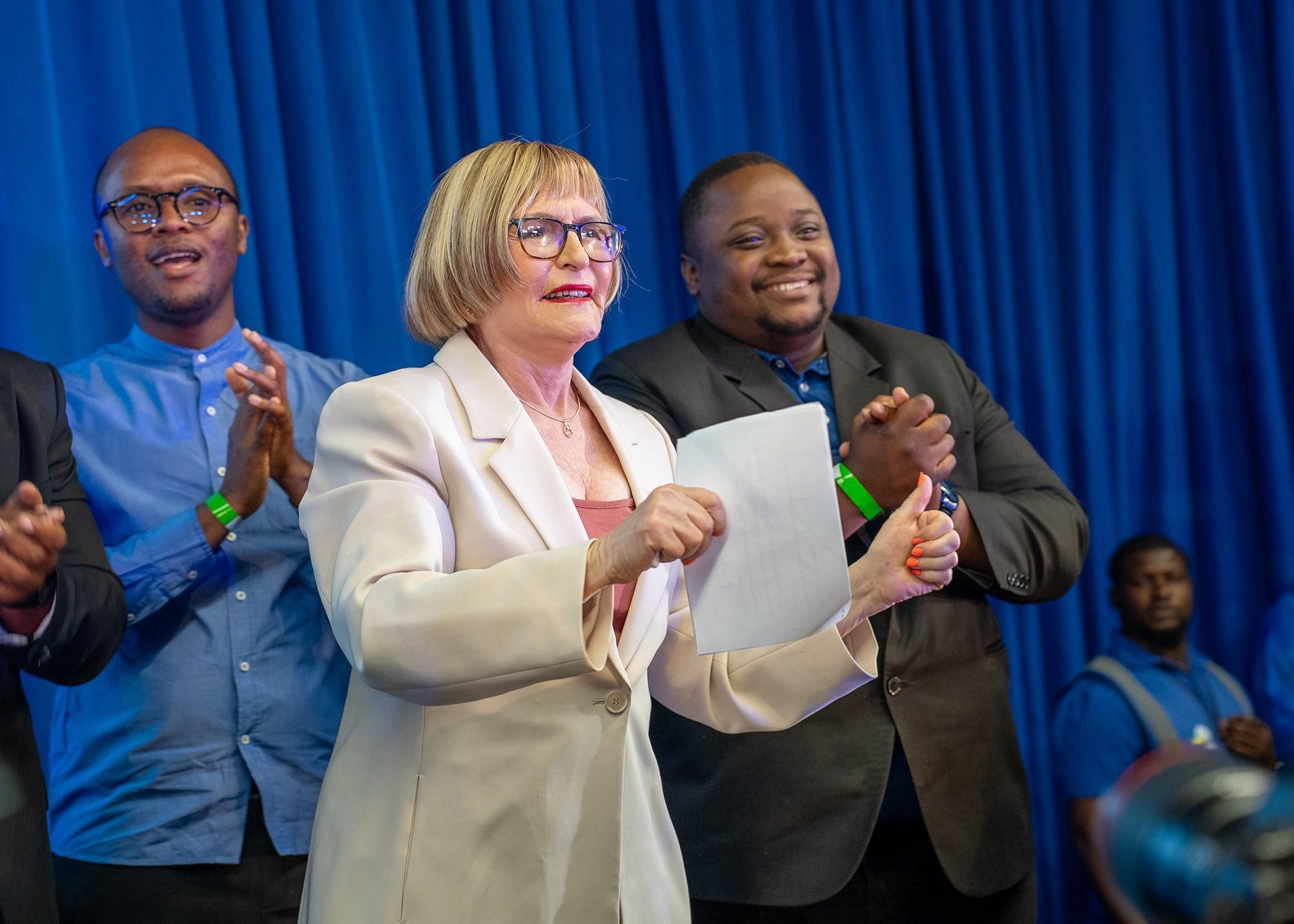 Can iron lady Helen Zille win the hearts of Joburgers?