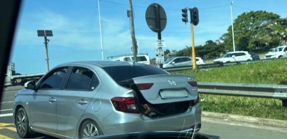Watch: reckless driver caught on video transporting children in boot on N2 near Chatsworth