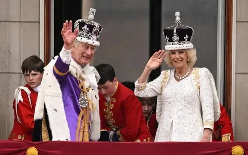 Macron visits London to view Bayeux Tapestry with King Charles III and UK prime minister