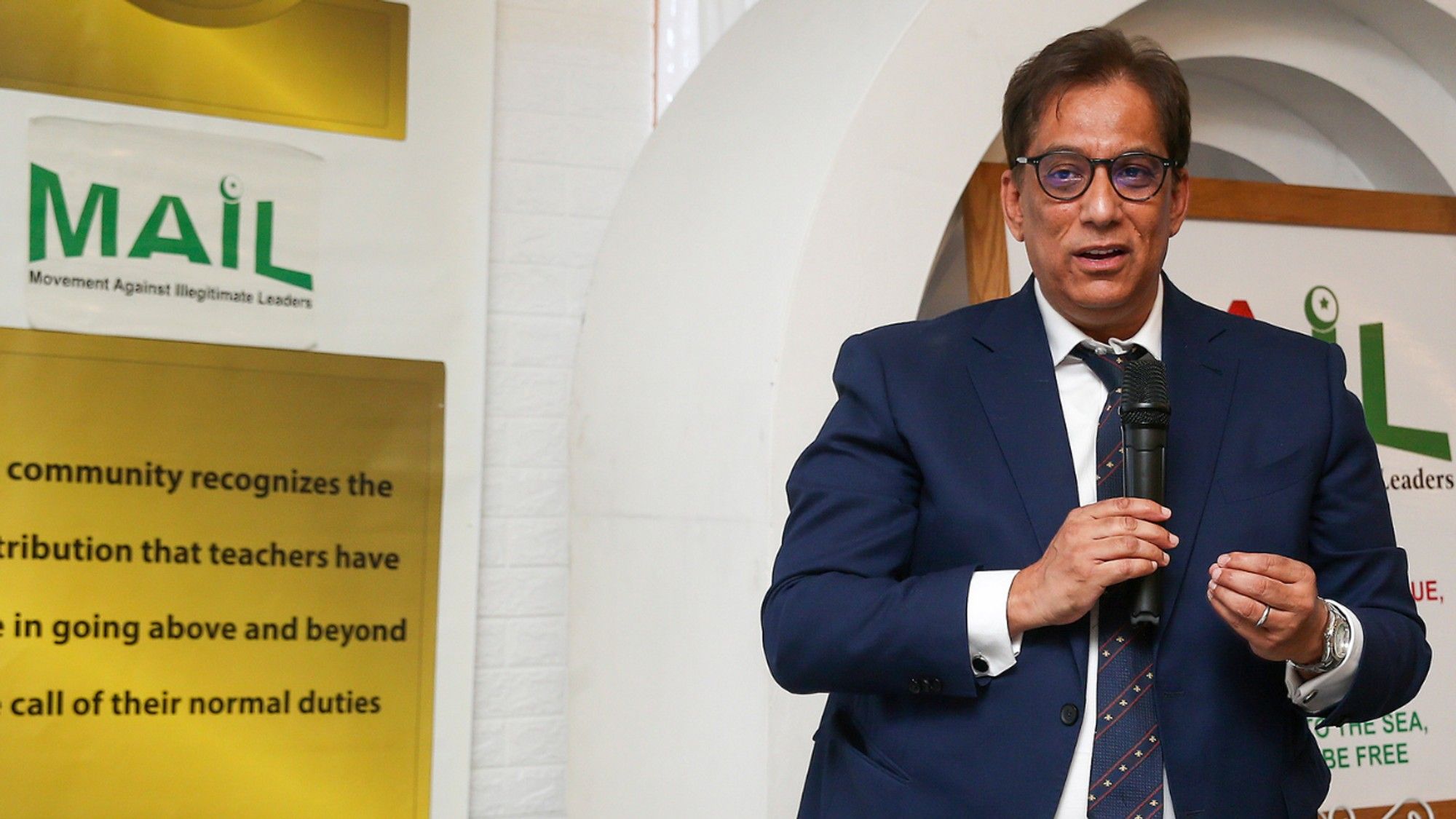 Dr. Iqbal Survé Honours Teachers at MAIL Awards Ceremony